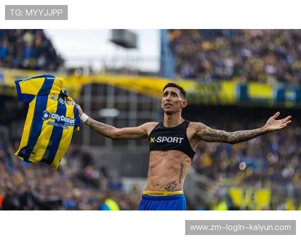 本菲卡反击展开，迪马利亚直插防线